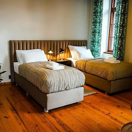 Apartamenty W Wiezy ชวิดนิตซา ภายนอก รูปภาพ