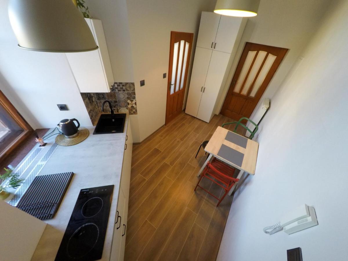 Apartamenty W Wiezy ชวิดนิตซา ภายนอก รูปภาพ