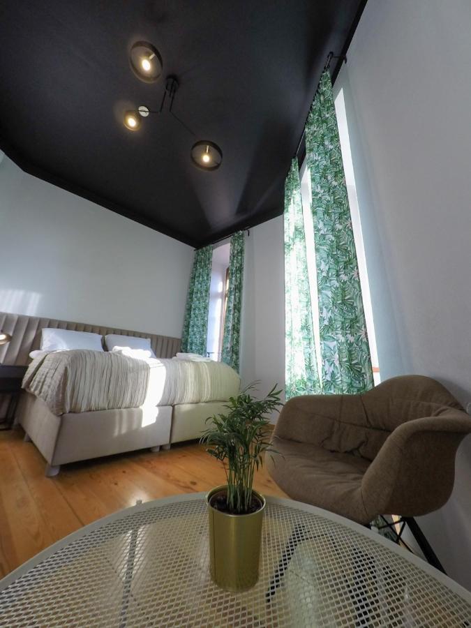 Apartamenty W Wiezy ชวิดนิตซา ภายนอก รูปภาพ